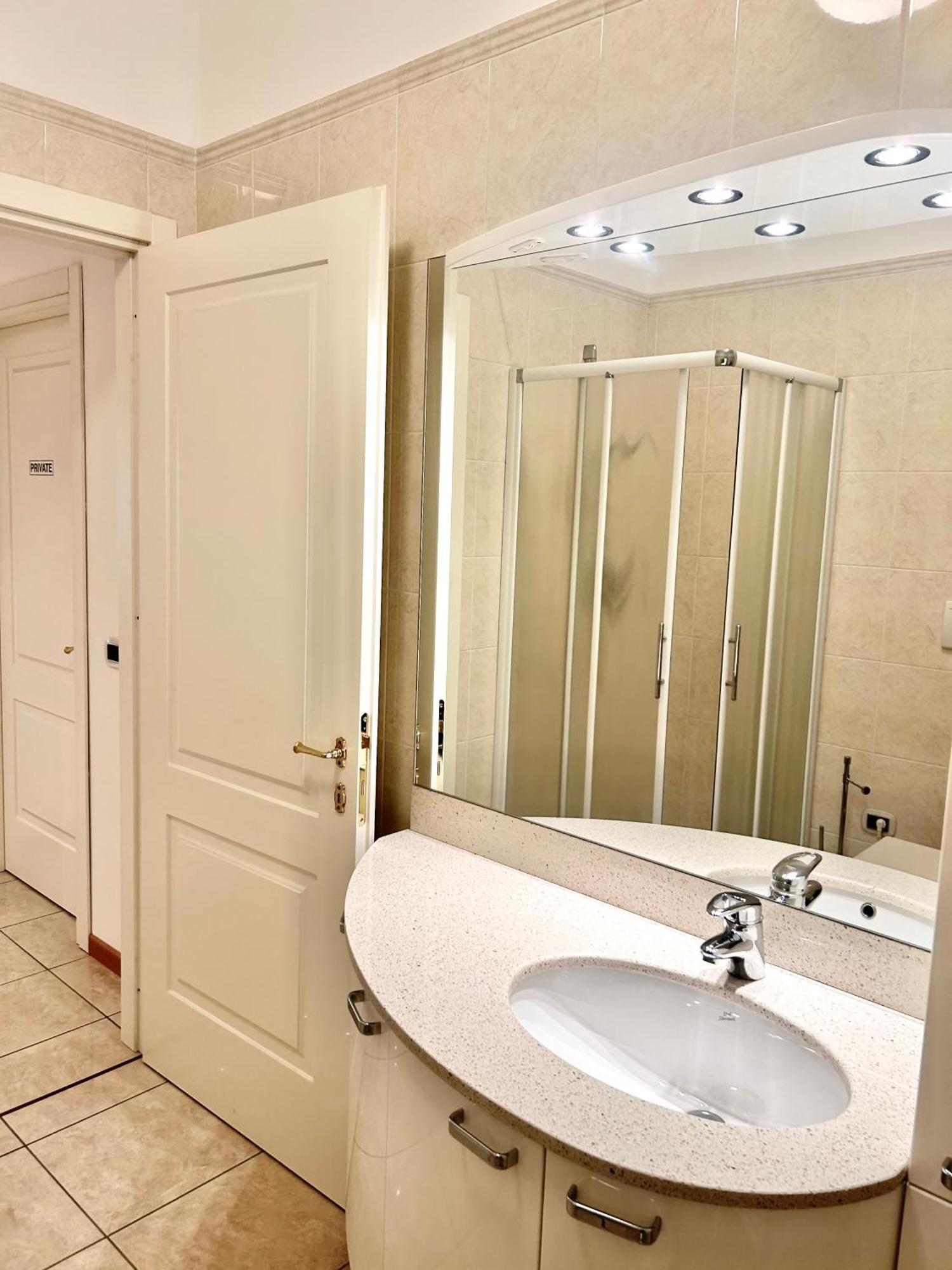 Porta Torre Como Apartment - By Relais Di Giada Extérieur photo